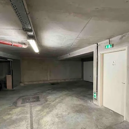 Centre De - 2 Pieces - Garage * Cannes
