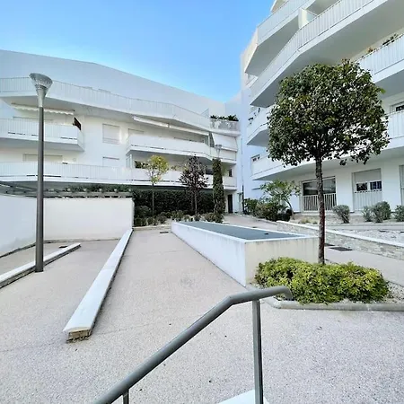 Centre De - 2 Pieces - Garage Cannes
